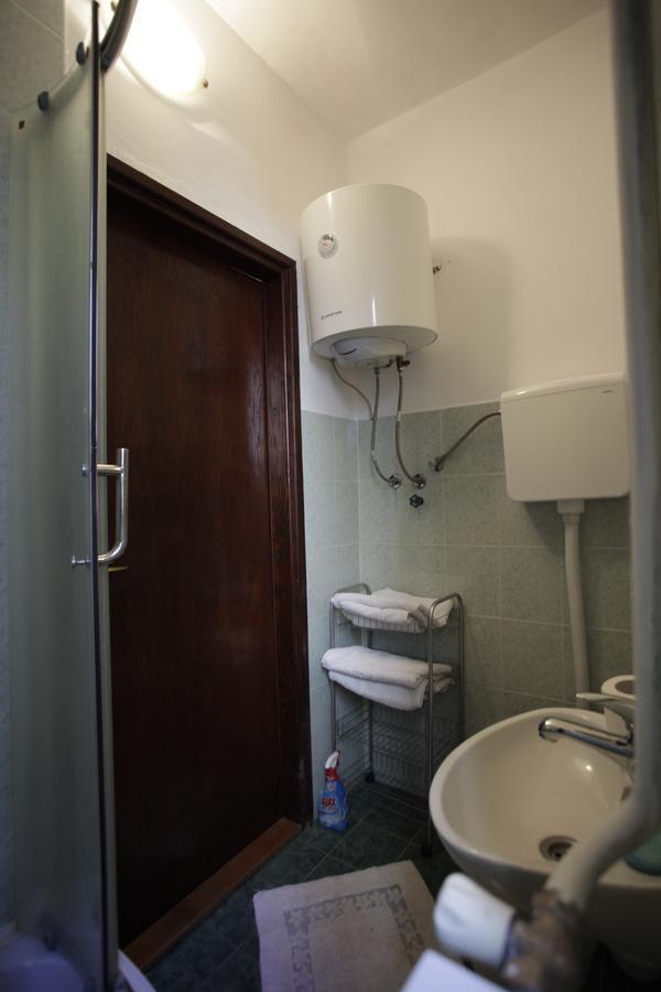 Studio Hram Belgrade Extérieur photo
