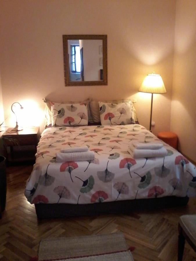 Studio Hram Belgrade Extérieur photo